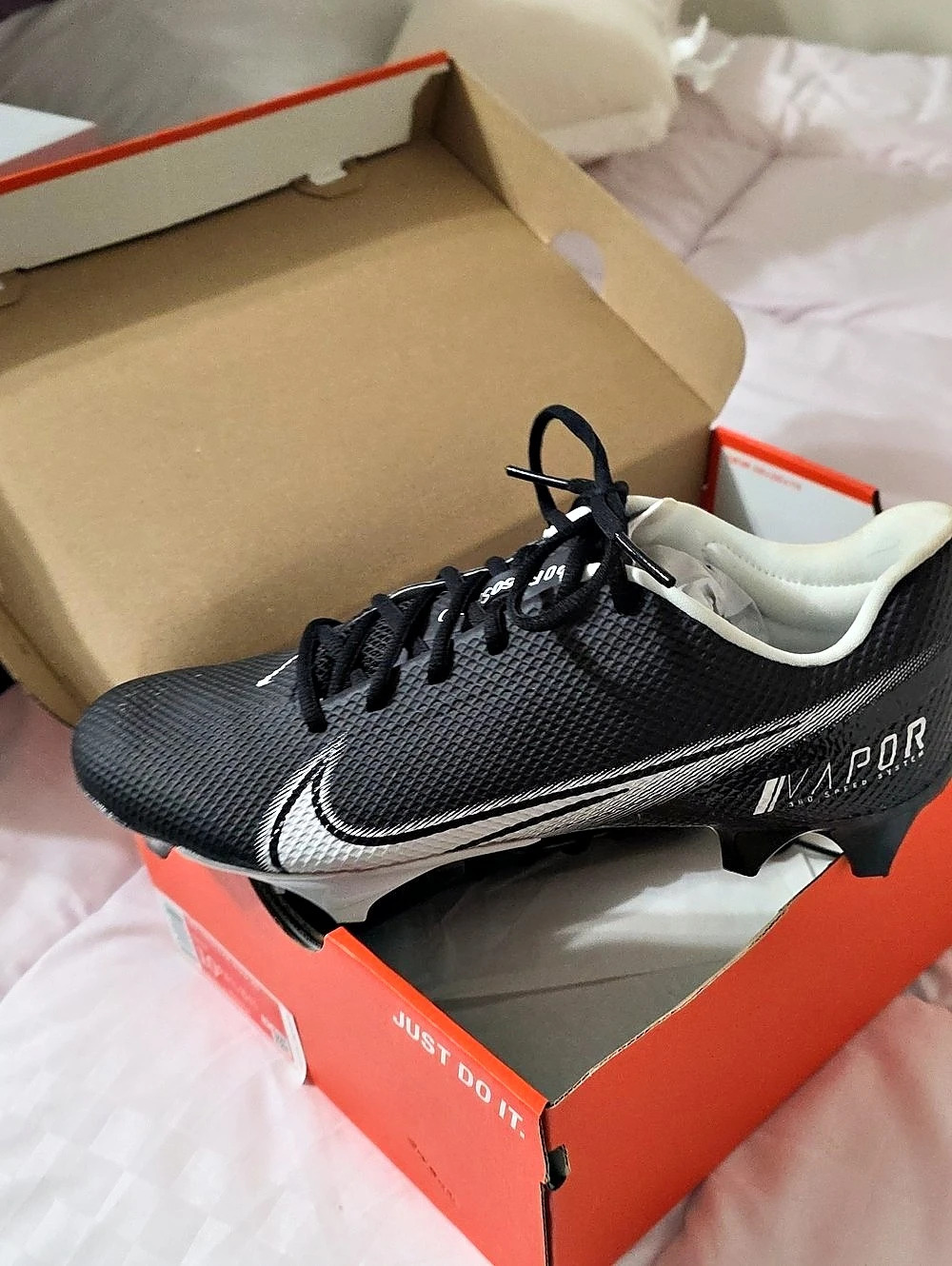 Nike Vapor Edge Speed 360 Football Cleats Black & White US 10. 5